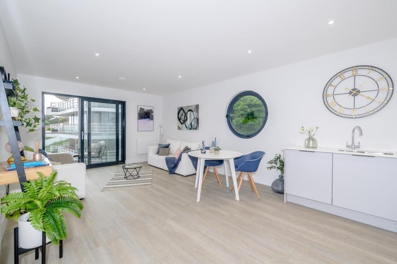 5 Middlecombe - Luxury Apartment At Byron Woolacombe, Only 4 Minute Walk To Woolacombe Beach! Buitenkant foto